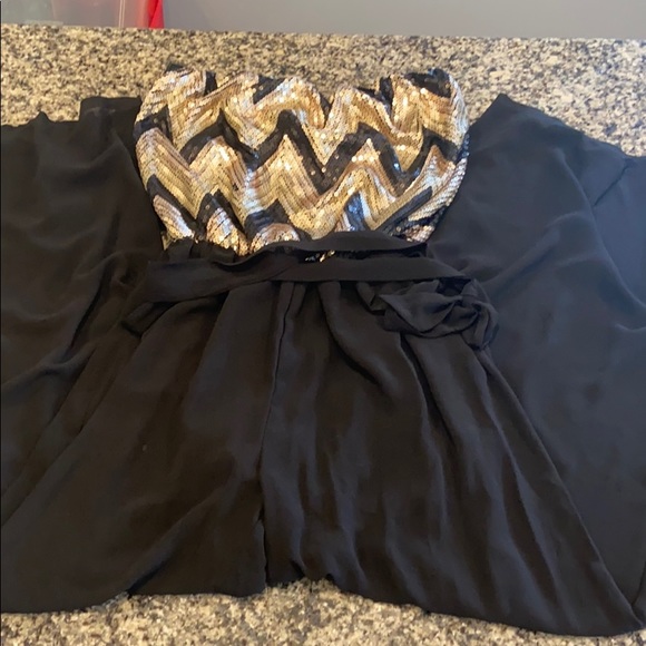 Derek Heart Pants - Derek heart black & gold sequin jumpsuit size XL!